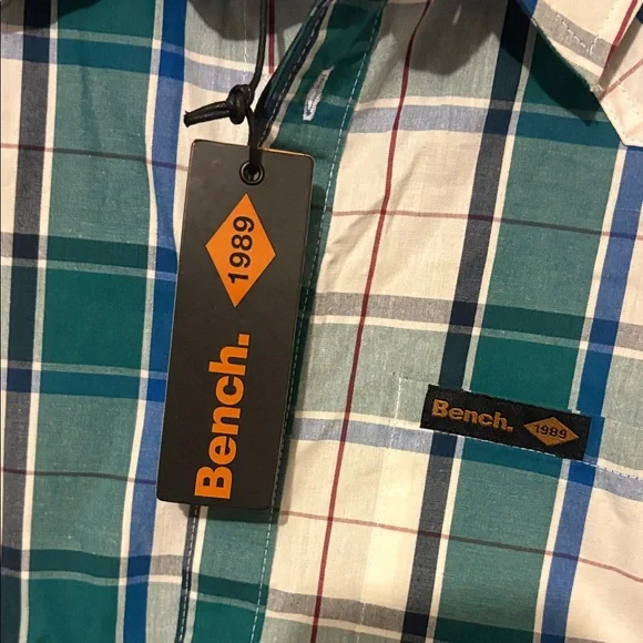 Bench Green and White Plaid Short-Sleeve Button-Down Shirt New with Tags - Picture 4 of 11